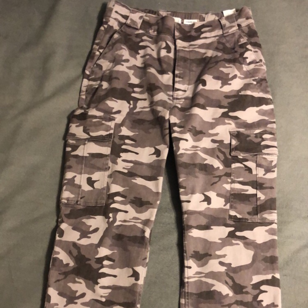 Hollister Camo Joggers $25